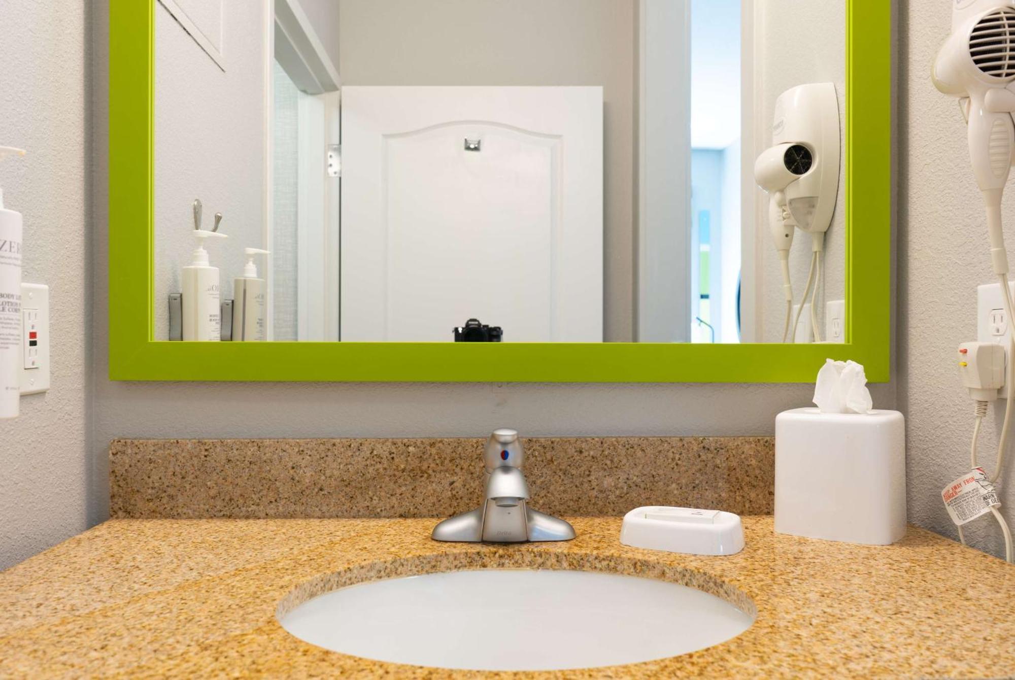 Hampton Inn Elkhorn Lake Geneva Area מראה חיצוני תמונה