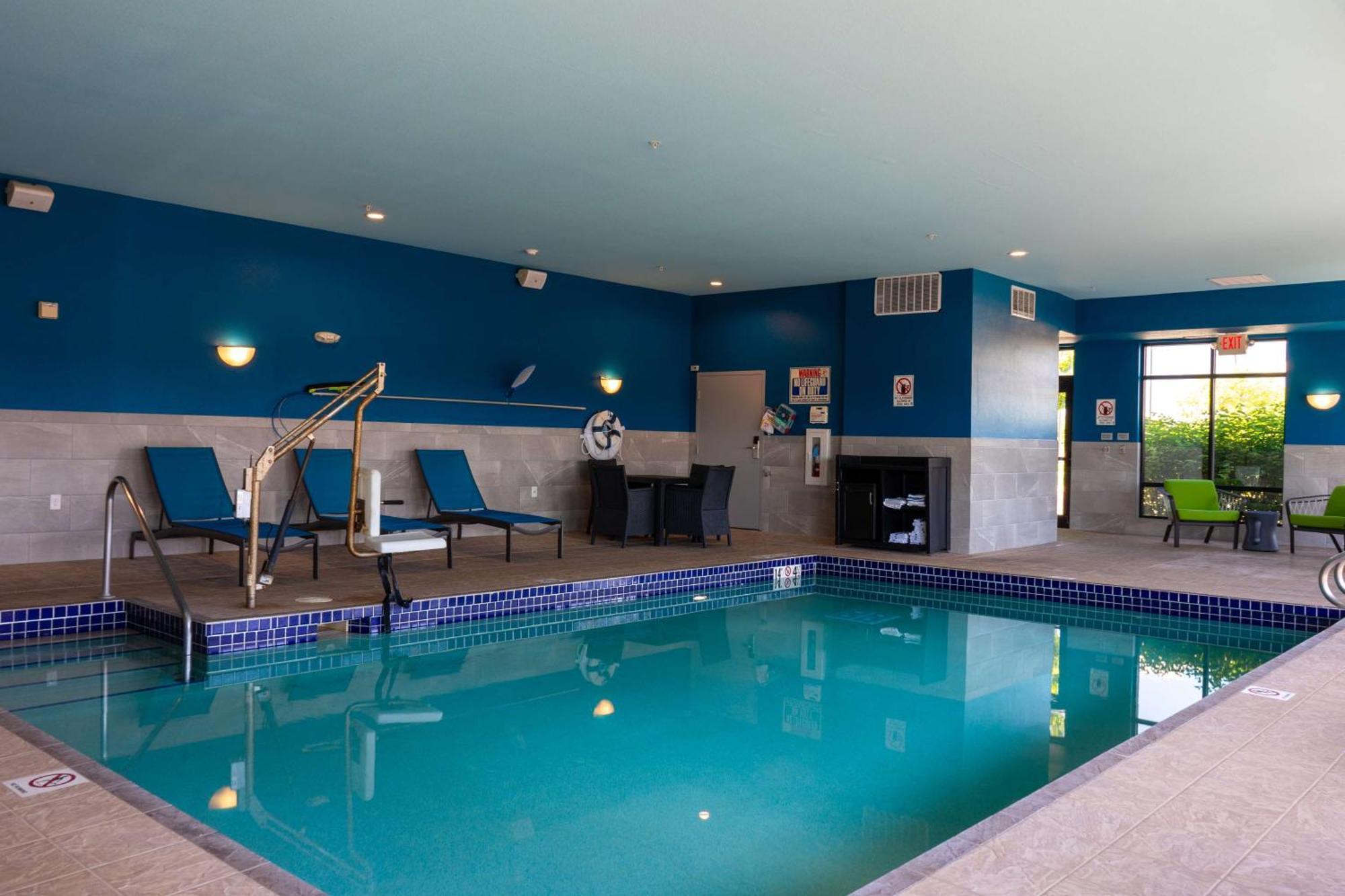 Hampton Inn Elkhorn Lake Geneva Area מראה חיצוני תמונה